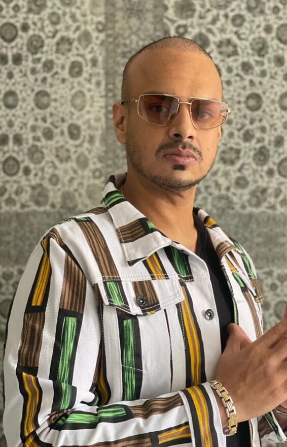 <strong><a href="https://www.imdb.com/name/nm11867552/" data-type="link" data-id="https://www.imdb.com/name/nm11867552/">Sanjay Grover </a></strong>